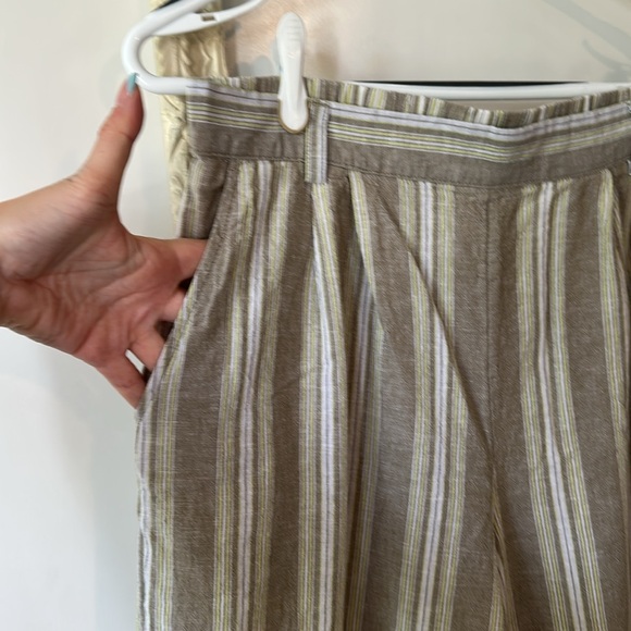 AMERICAN EAGLE | Linen Lightweight High-Waisted Wide Leg Trousers - Picture 9 of 15